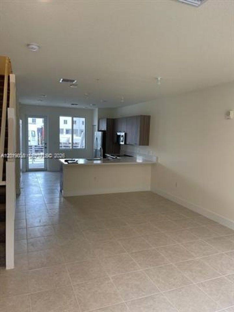 Townhouse for rent at 6450 NW 102 Path, Miami, FL 33178