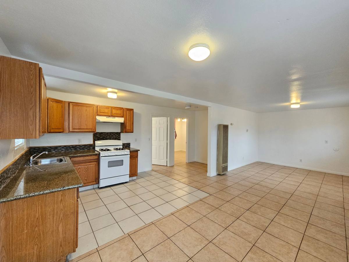 Apartment for rent at 20912 83rd St, California City, CA 93505