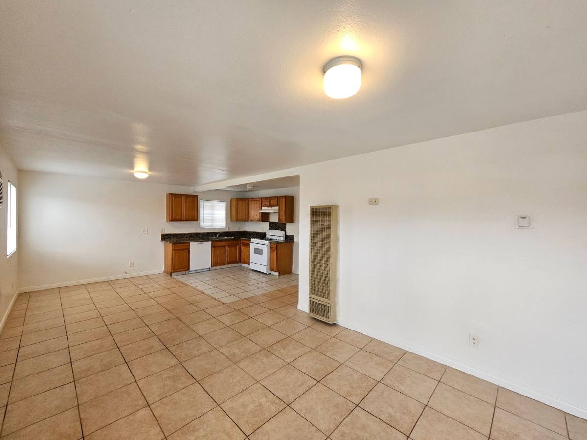 Apartment for rent at 20912 83rd St, California City, CA 93505