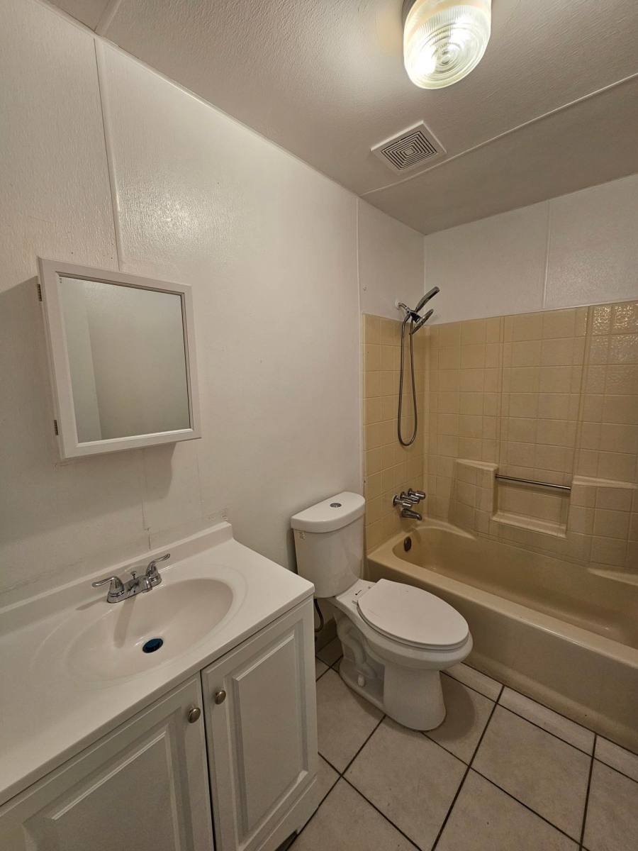 Apartment for rent at 20912 83rd St, California City, CA 93505