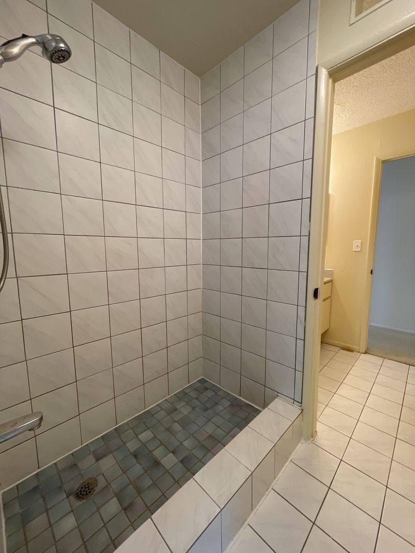 House for rent at 971 Wainiha St, Honolulu, HI 96825