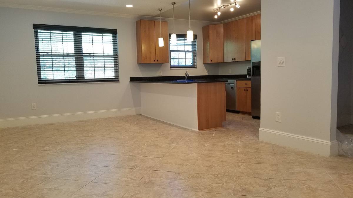 Townhouse for rent at 612 E Church St, Orlando, FL 32801