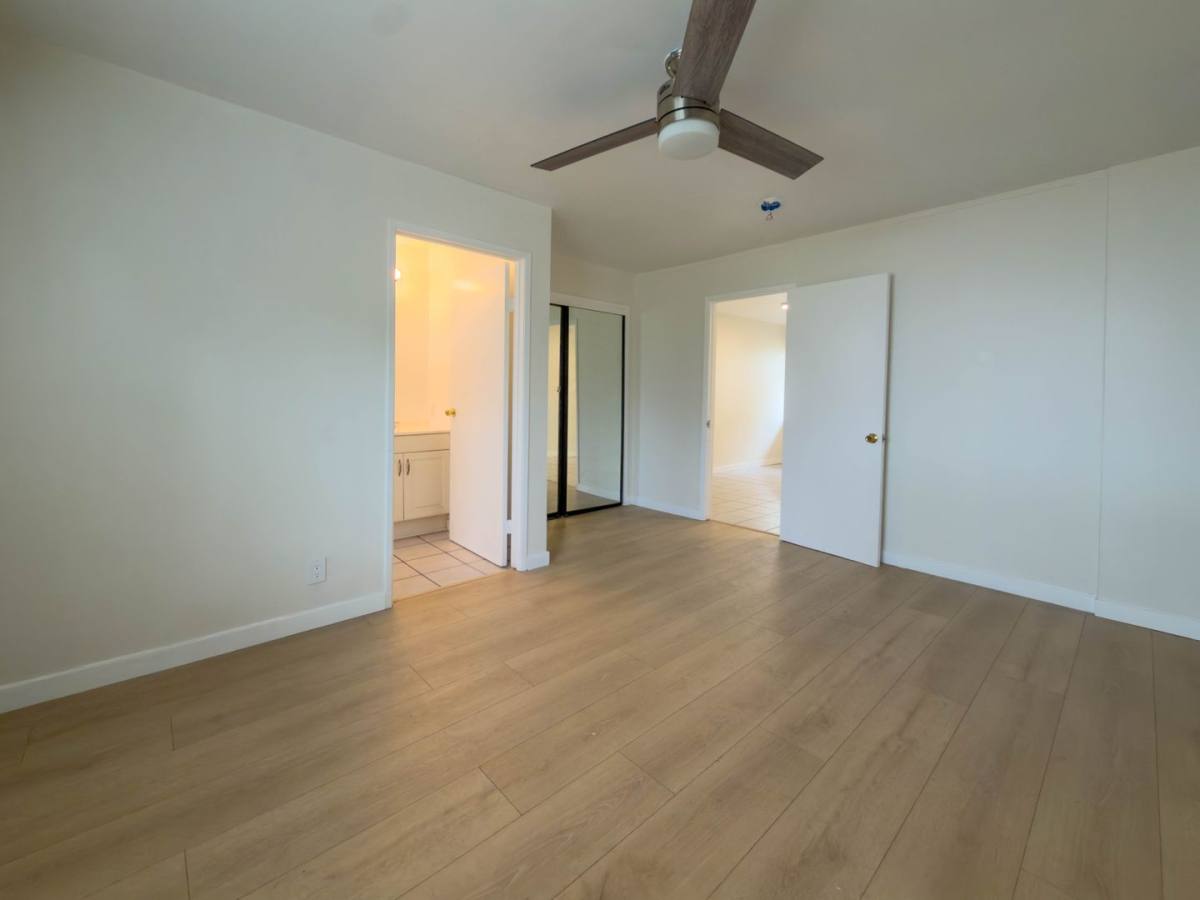 Apartment for rent at 322 N Benton Way, Los Angeles, CA 90026