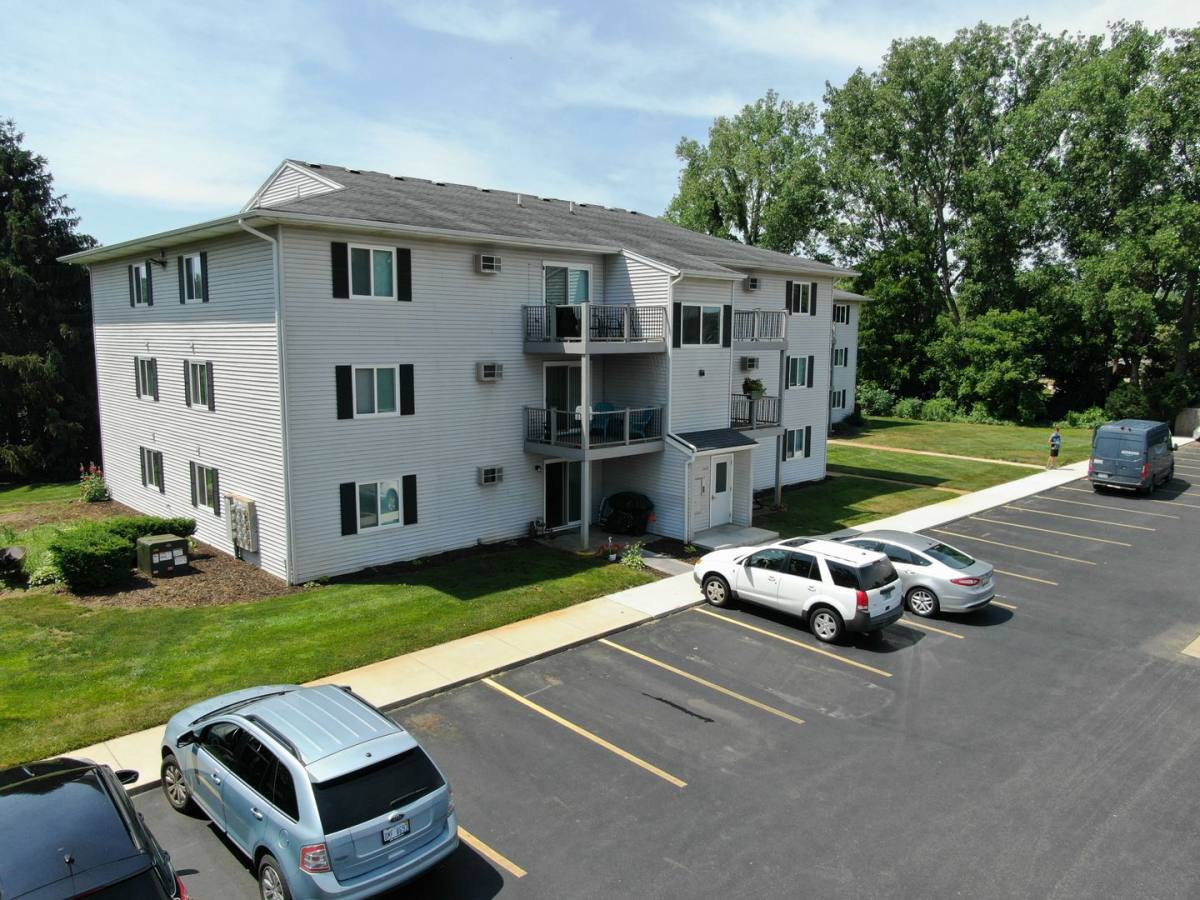 Apartment for rent at 1100 Bowes Rd, Lowell, MI 49331
