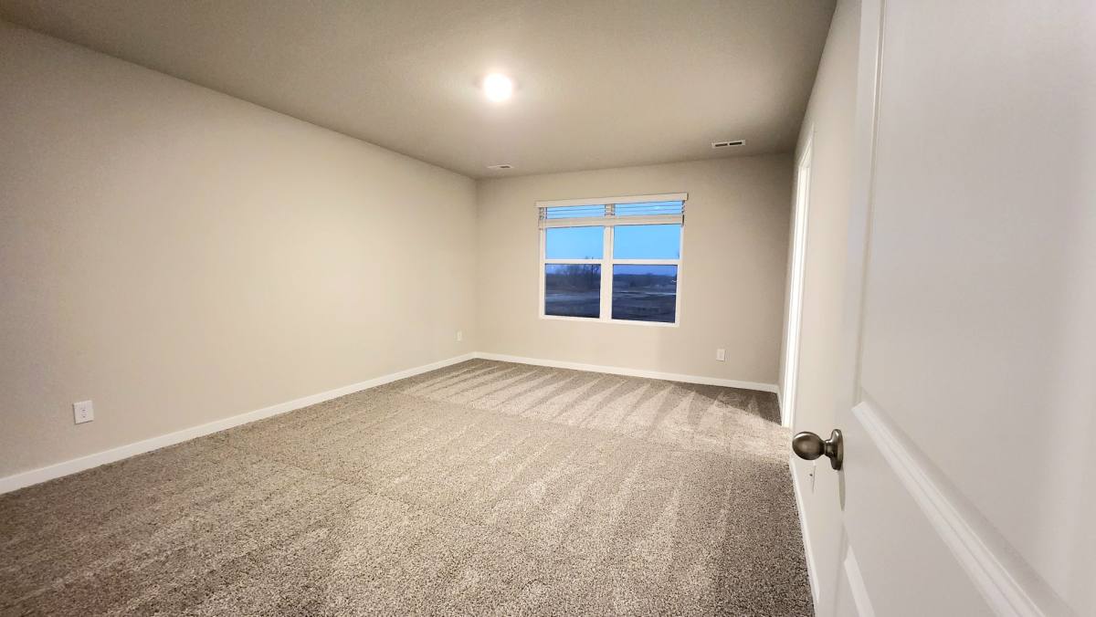 House for rent at 2459 SE Fox Valley Dr, West Des Moines, IA 50265