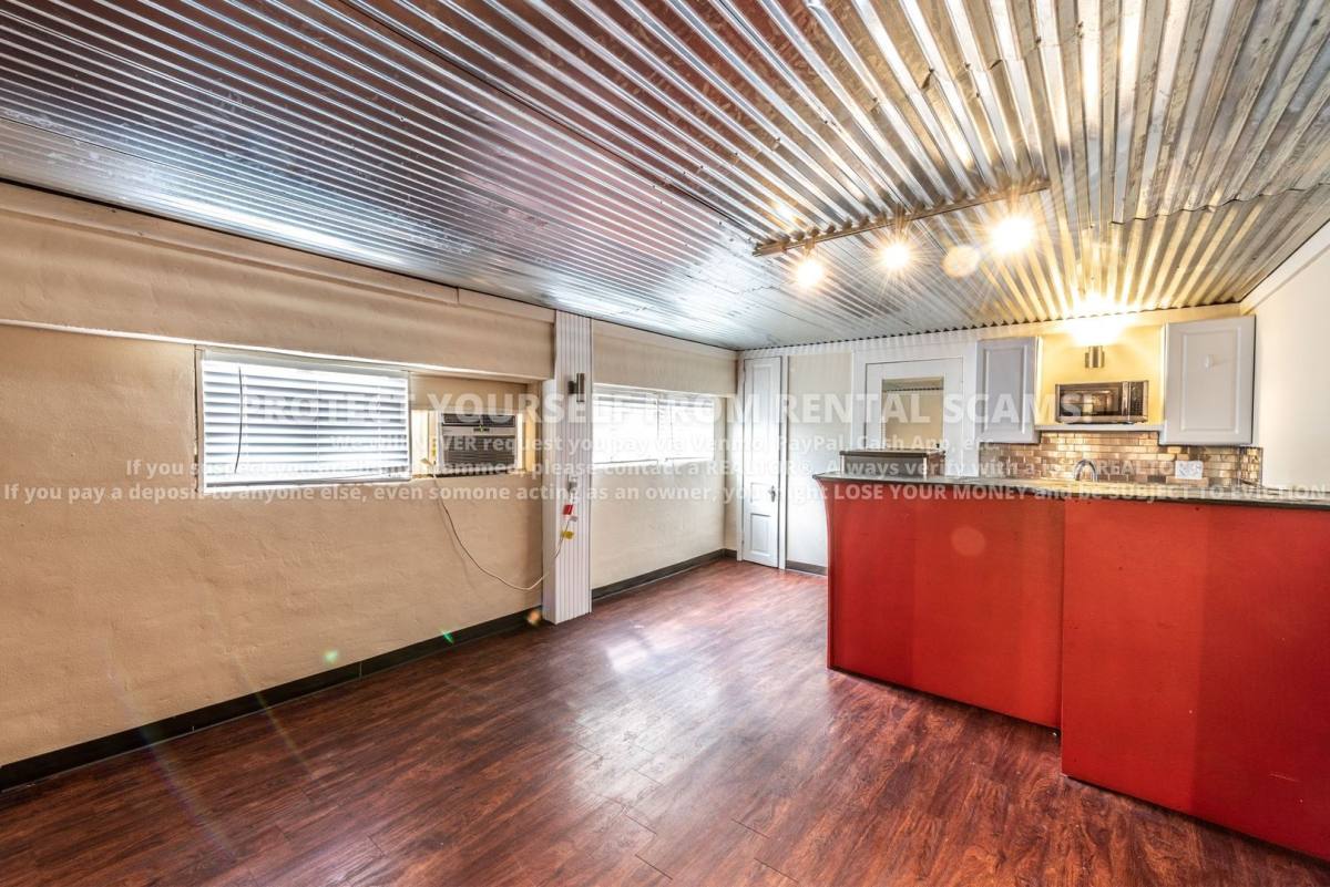 Apartment for rent at 311 N Eureka Alley, Fayetteville, AR 72701