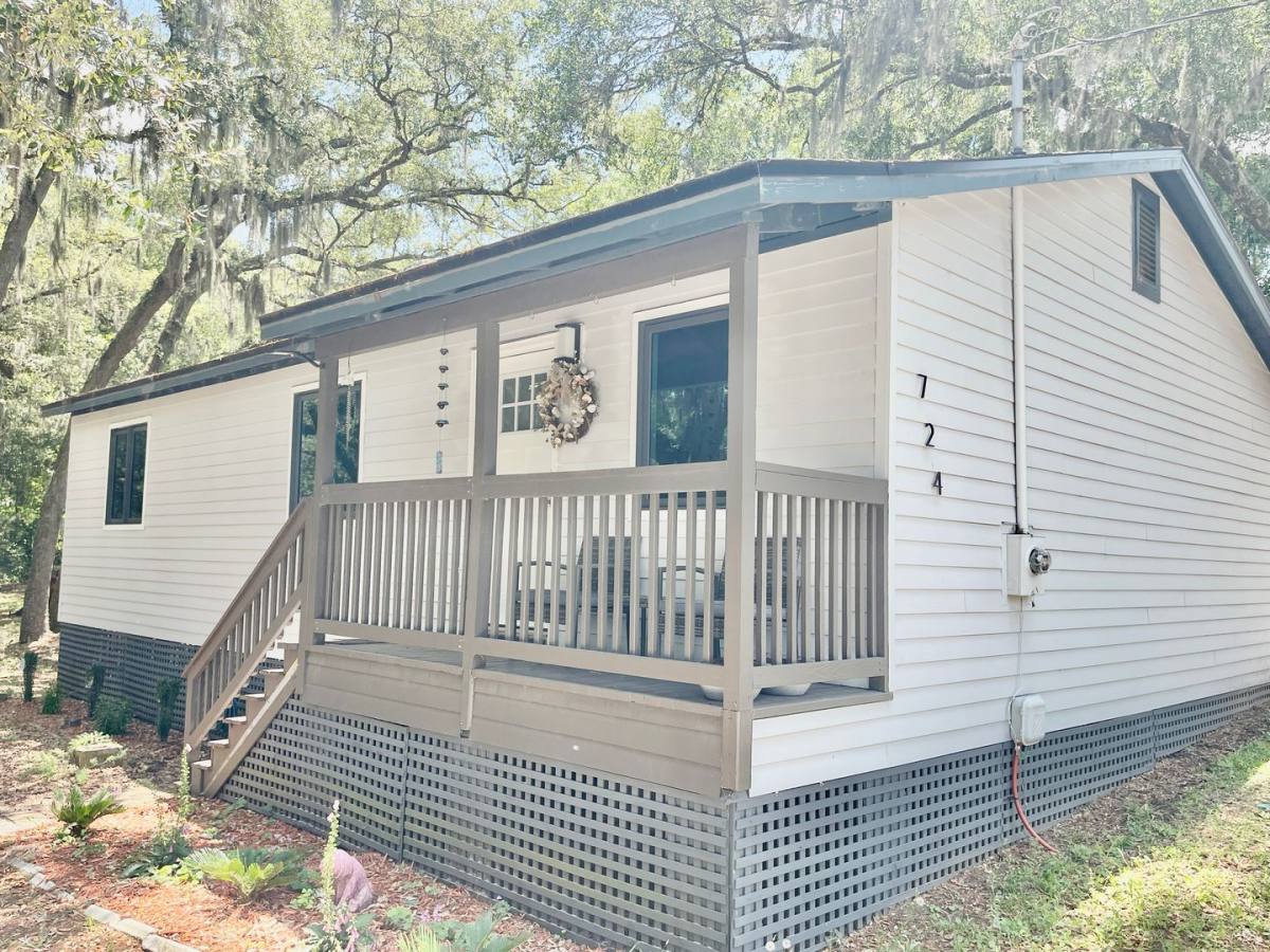 House for rent at 724 N 14th St, Fernandina Beach, FL 32034