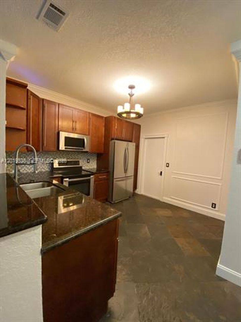 Townhouse for rent at 2041 Pompeii Court, Fort Lauderdale, FL 33327