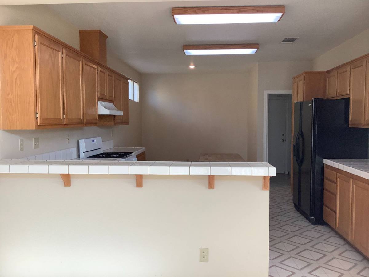 House for rent at 905 McCoy Creek Court, Suisun City, CA 94585
