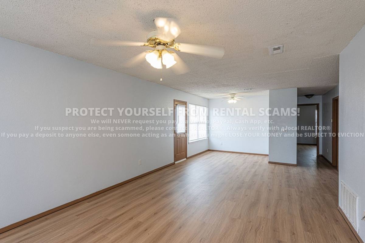 House for rent at 1684 N Dawn Dr, Fayetteville, AR 72703