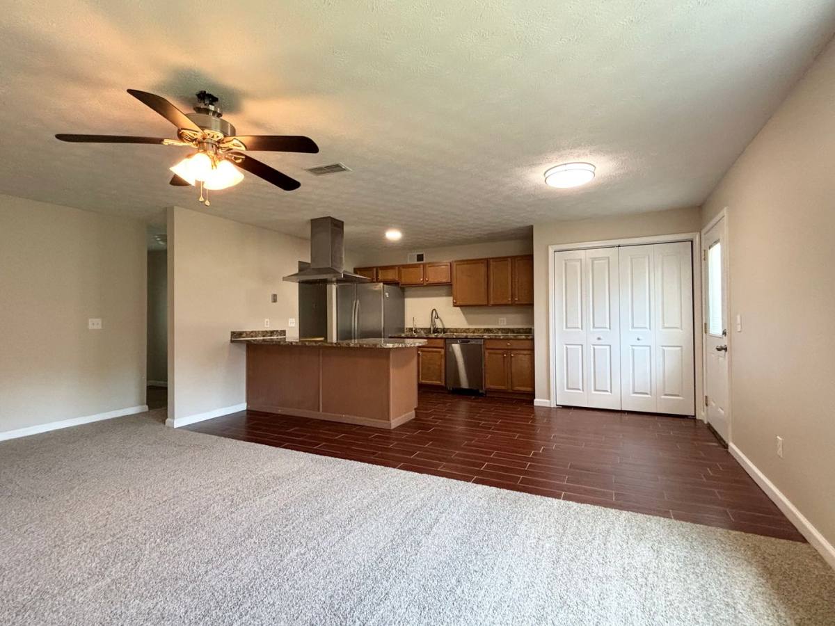 House for rent at 1747 Papaya Dr N, Orange Park, FL 32073