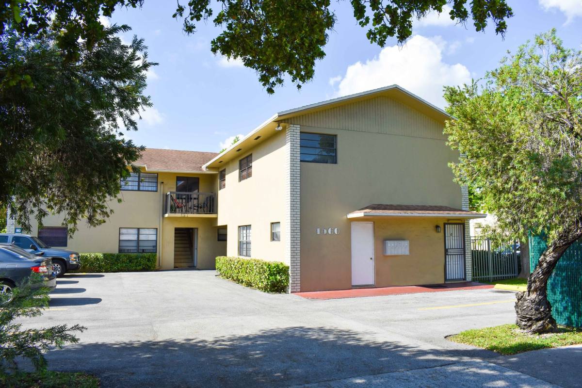 Apartment for rent at 1465 W 41 St, Hialeah, FL 33012