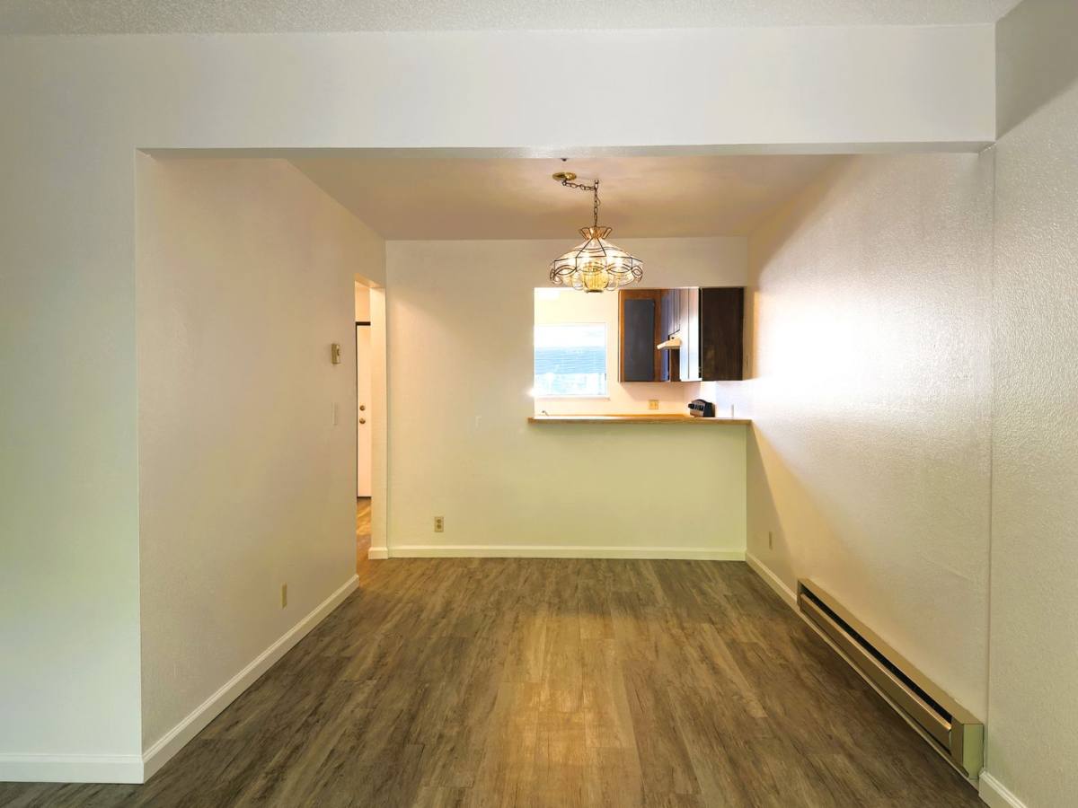 Townhouse for rent at 1358 Parkway Dr, Rohnert Park, CA 94928