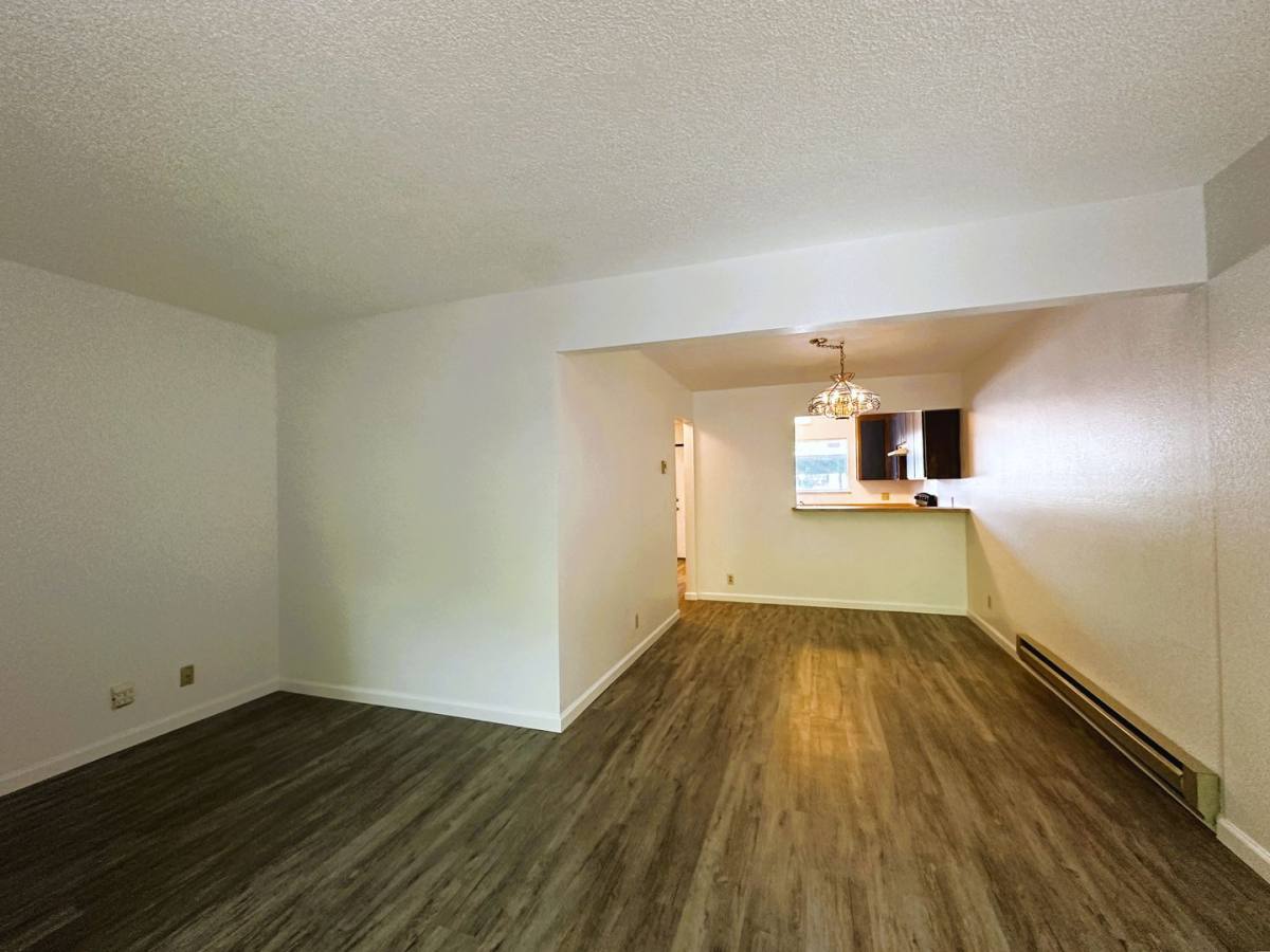 Townhouse for rent at 1358 Parkway Dr, Rohnert Park, CA 94928