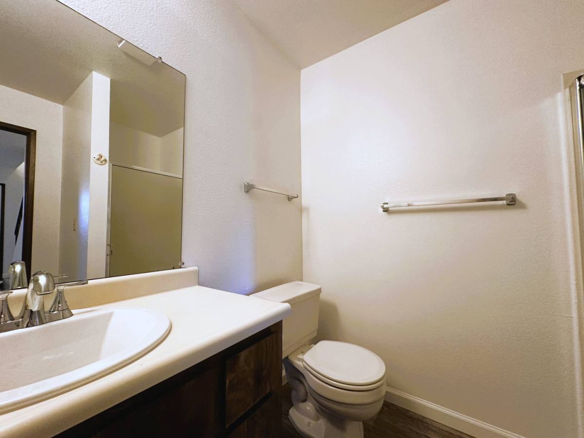 Townhouse for rent at 1358 Parkway Dr, Rohnert Park, CA 94928