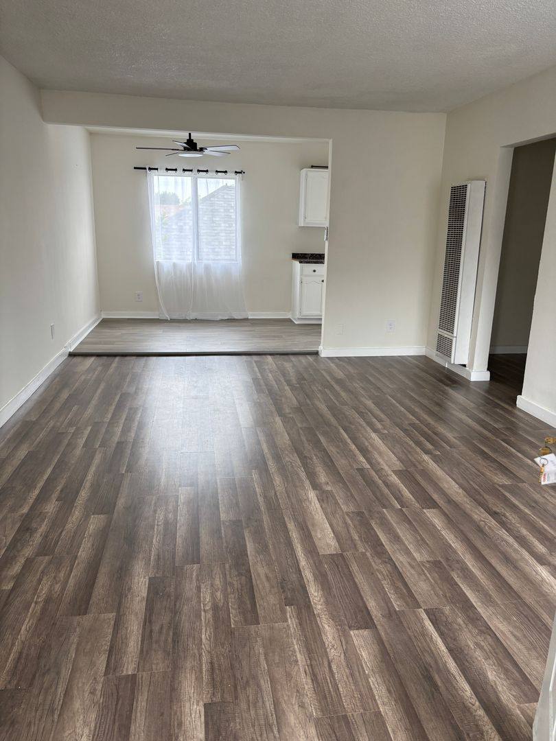 Apartment for rent at 1406 Exposition Blvd, Los Angeles, CA 90018