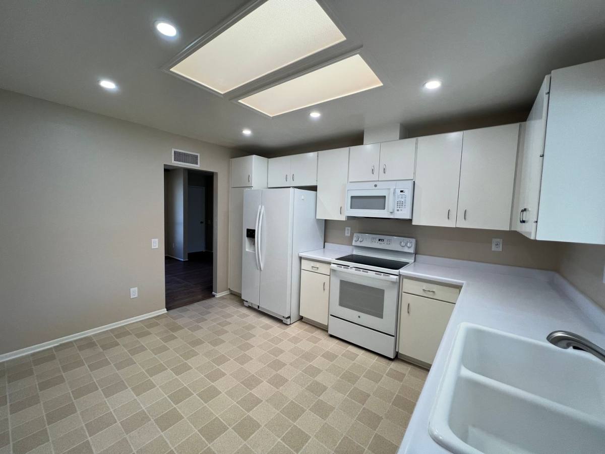 House for rent at 14117 Village, Camarillo, CA 93012