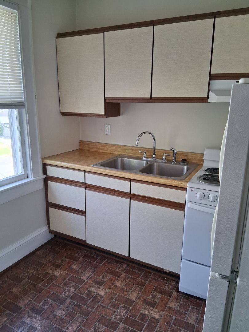 Apartment for rent at 713 Lincoln, Cumberland, MD 21502