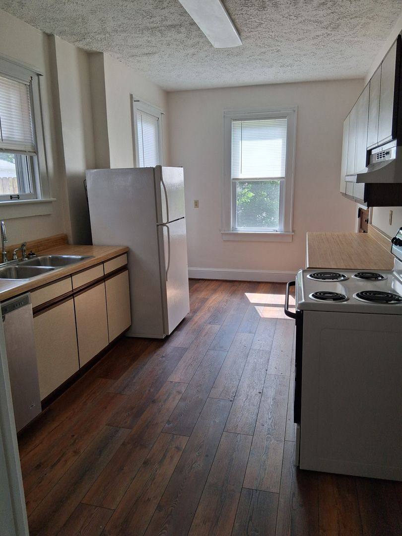 Apartment for rent at 713 Lincoln, Cumberland, MD 21502