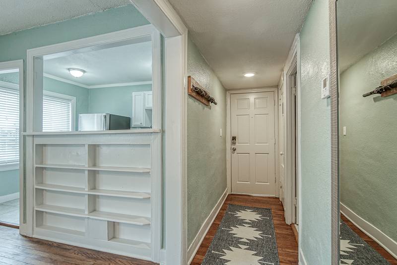 Apartment for rent at 720 W 37th St #2, Kansas City, MO 64111