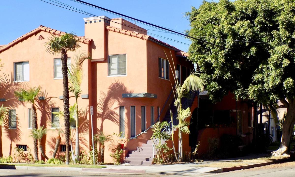 Apartment for rent at 2217 E Bermuda St, Long Beach, CA 90814