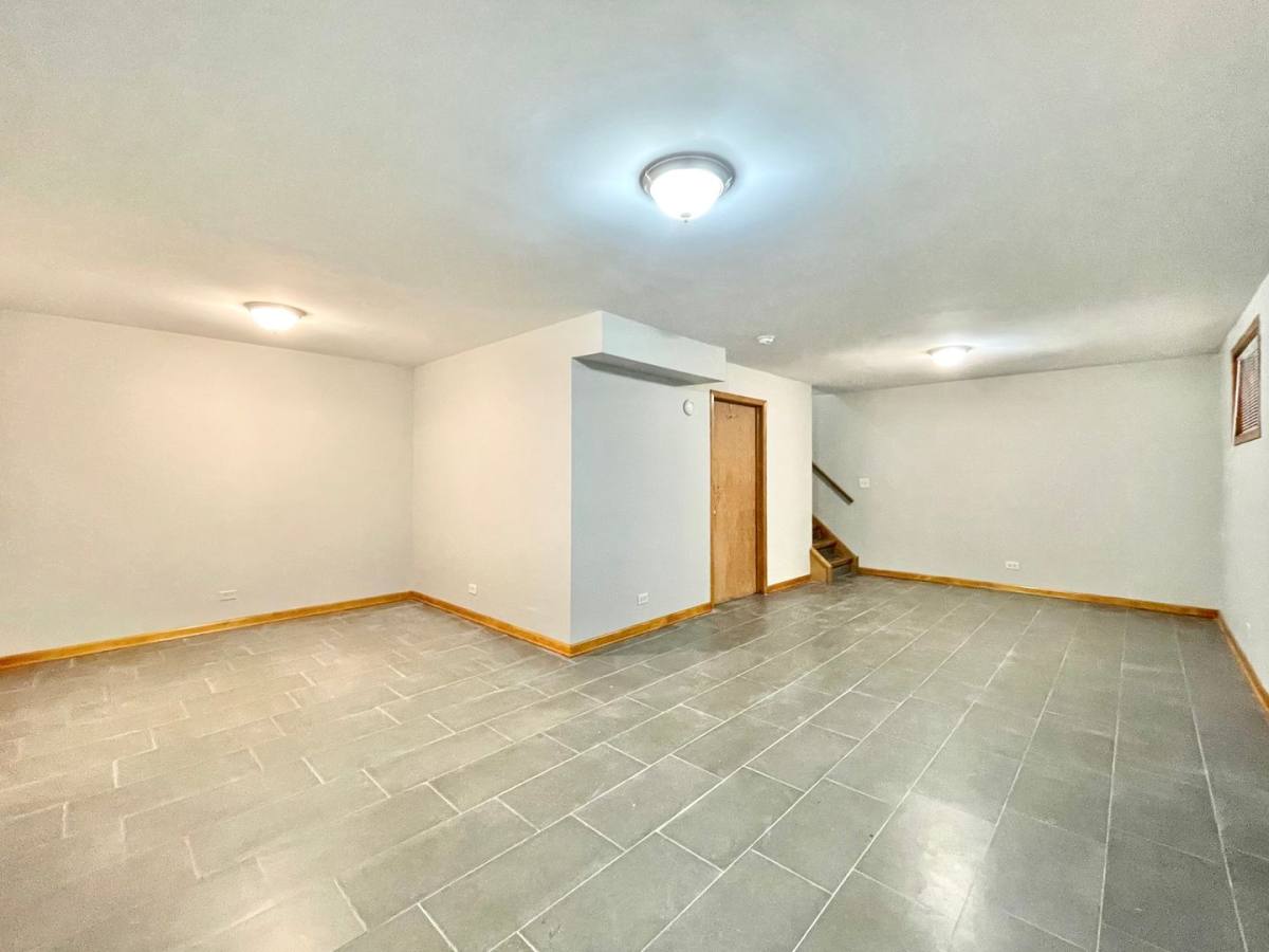 Apartment for rent at 3162 S Throop, Chicago, IL 60608