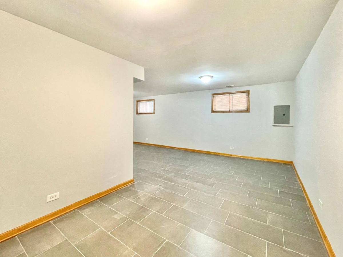 Apartment for rent at 3162 S Throop, Chicago, IL 60608