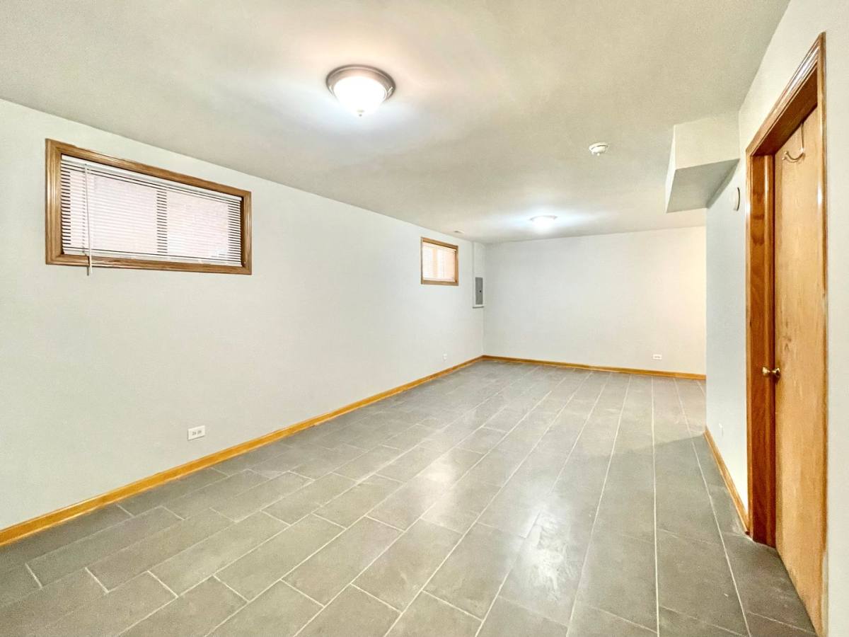 Apartment for rent at 3162 S Throop, Chicago, IL 60608