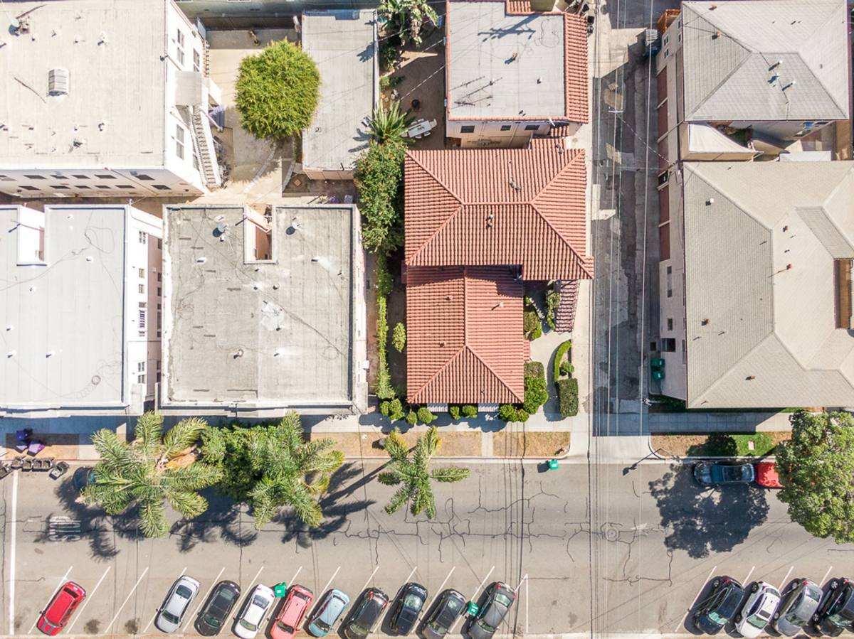 Apartment for rent at 126-132 Bonito Ave, Long Beach, CA 90802
