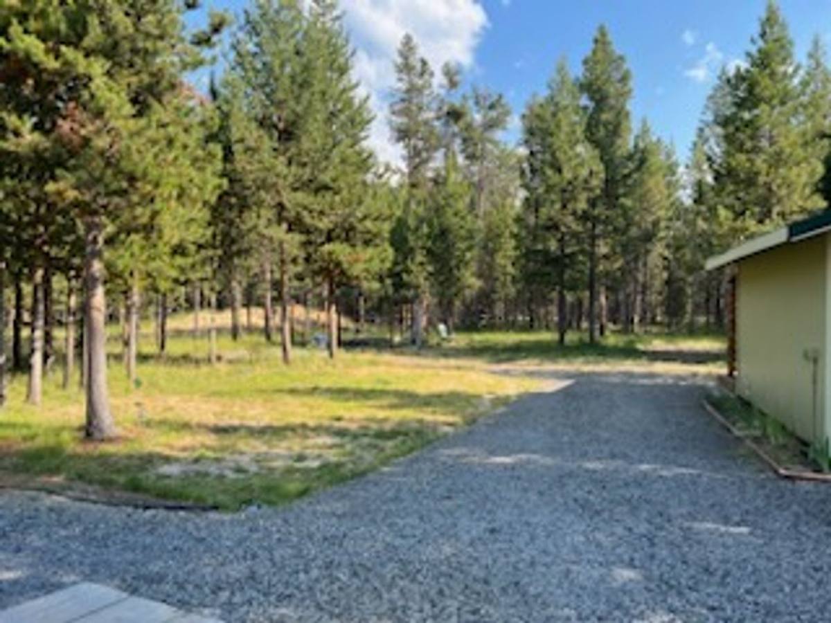 House for rent at 17447 Auklet Dr, Bend, OR 97707