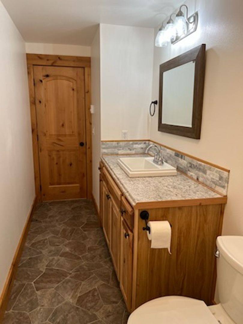 House for rent at 17447 Auklet Dr, Bend, OR 97707