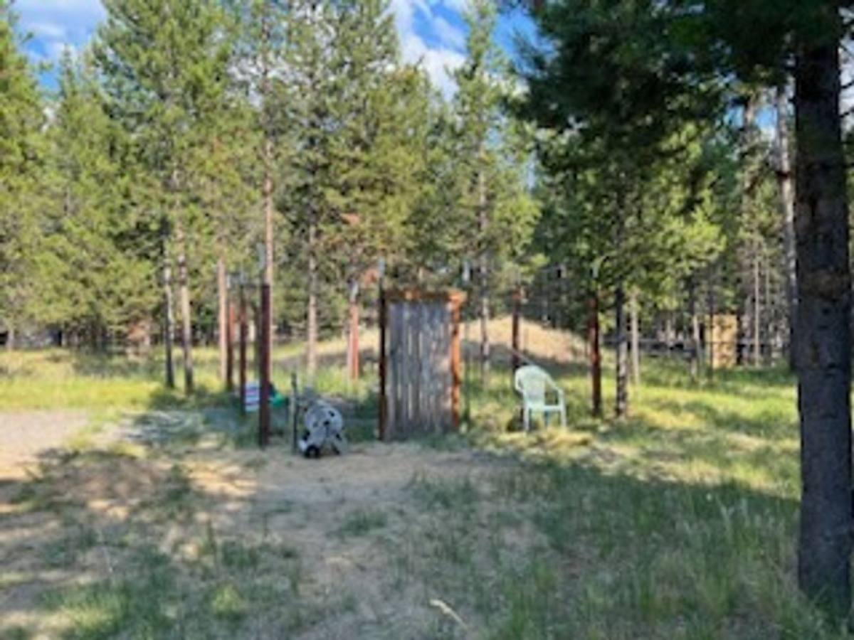 House for rent at 17447 Auklet Dr, Bend, OR 97707