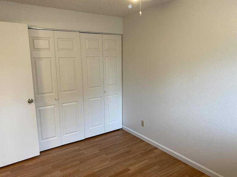 House for rent at 7425 SE Henry St, Portland, OR 97206