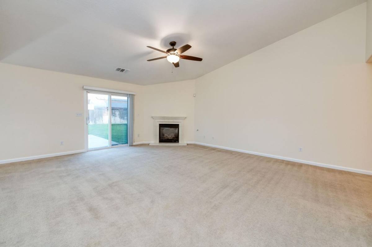 House for rent at 551 S Kona Ave, Fresno, CA 93727