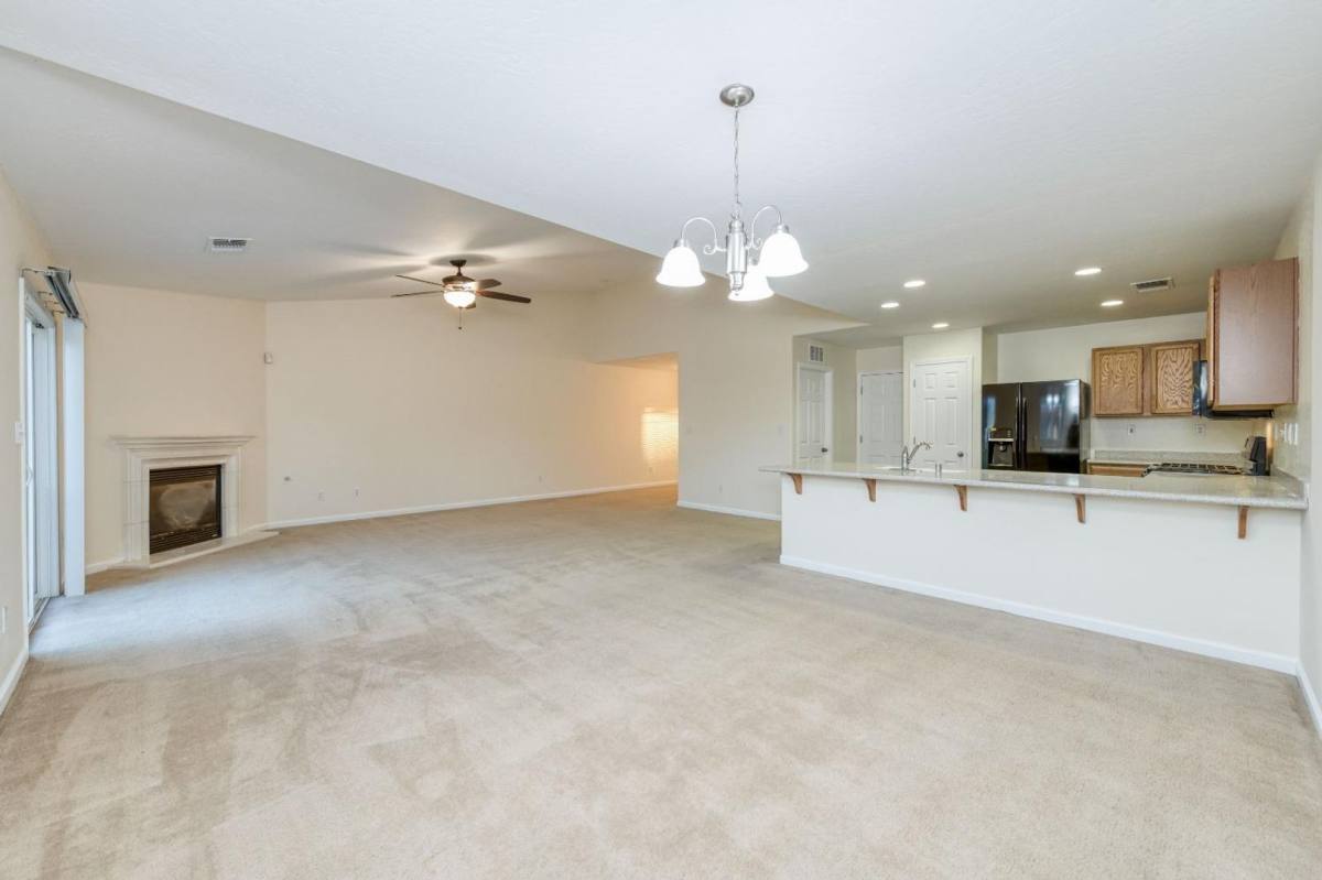 House for rent at 551 S Kona Ave, Fresno, CA 93727