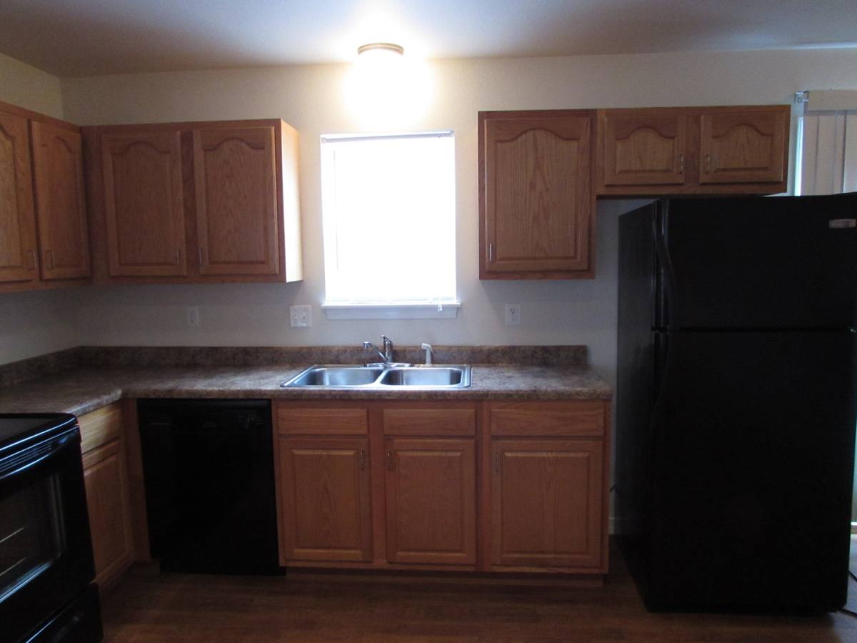 Apartment for rent at 114 Andrews Dr, Saint Robert, MO 65584