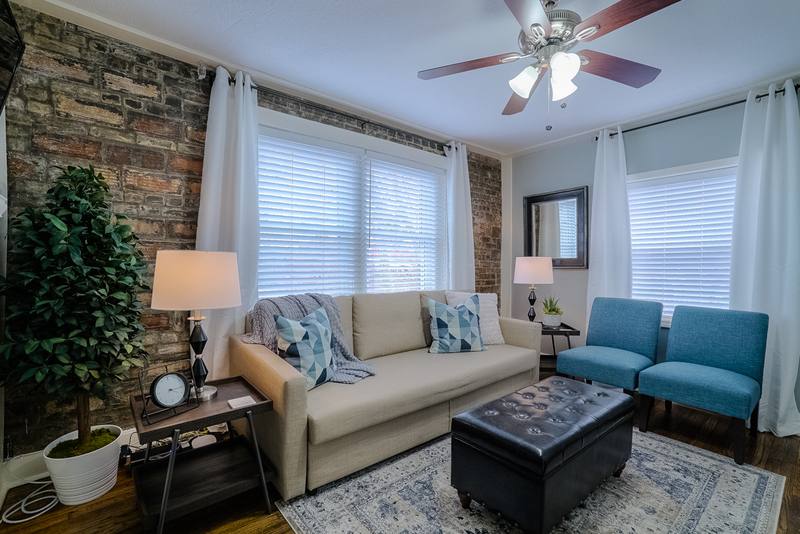 Apartment for rent at 3811 Mercier St #103, Kansas City, MO 64111