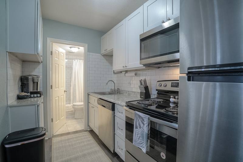 Apartment for rent at 3811 Mercier St #103, Kansas City, MO 64111