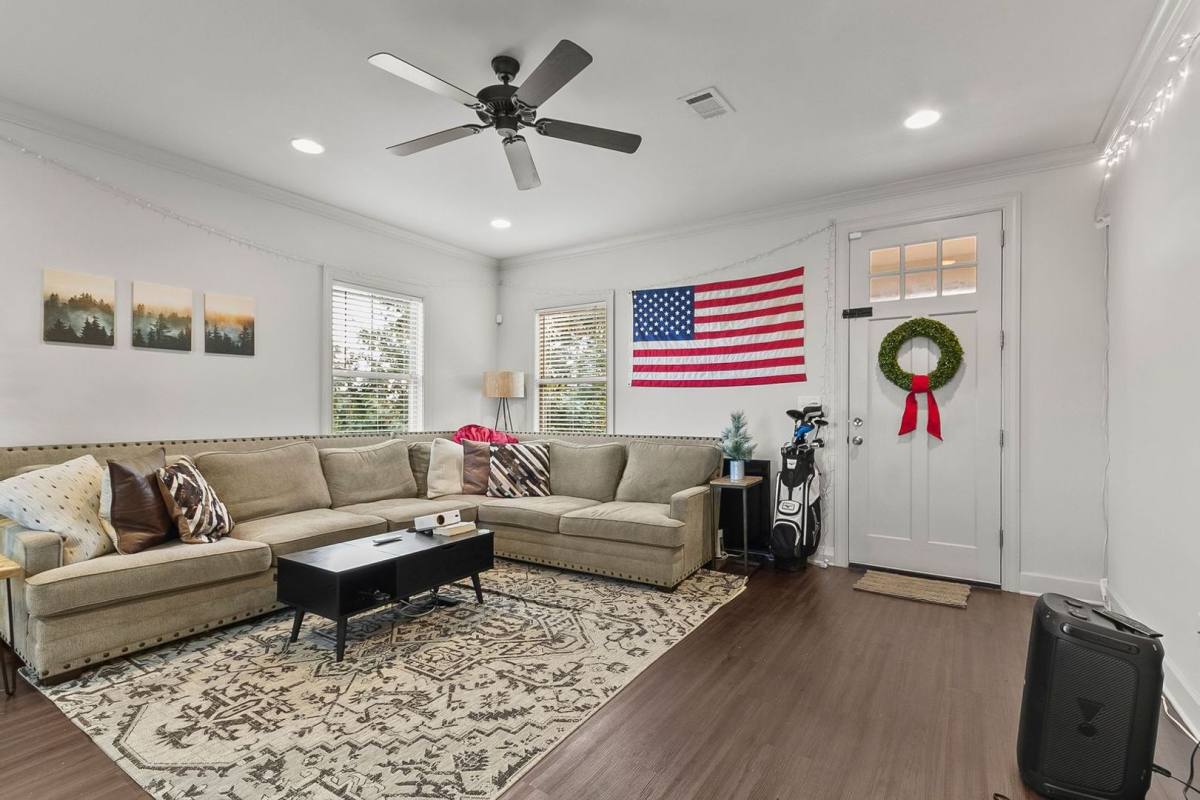 House for rent at 1524 1st Ave, Tuscaloosa, AL 35401