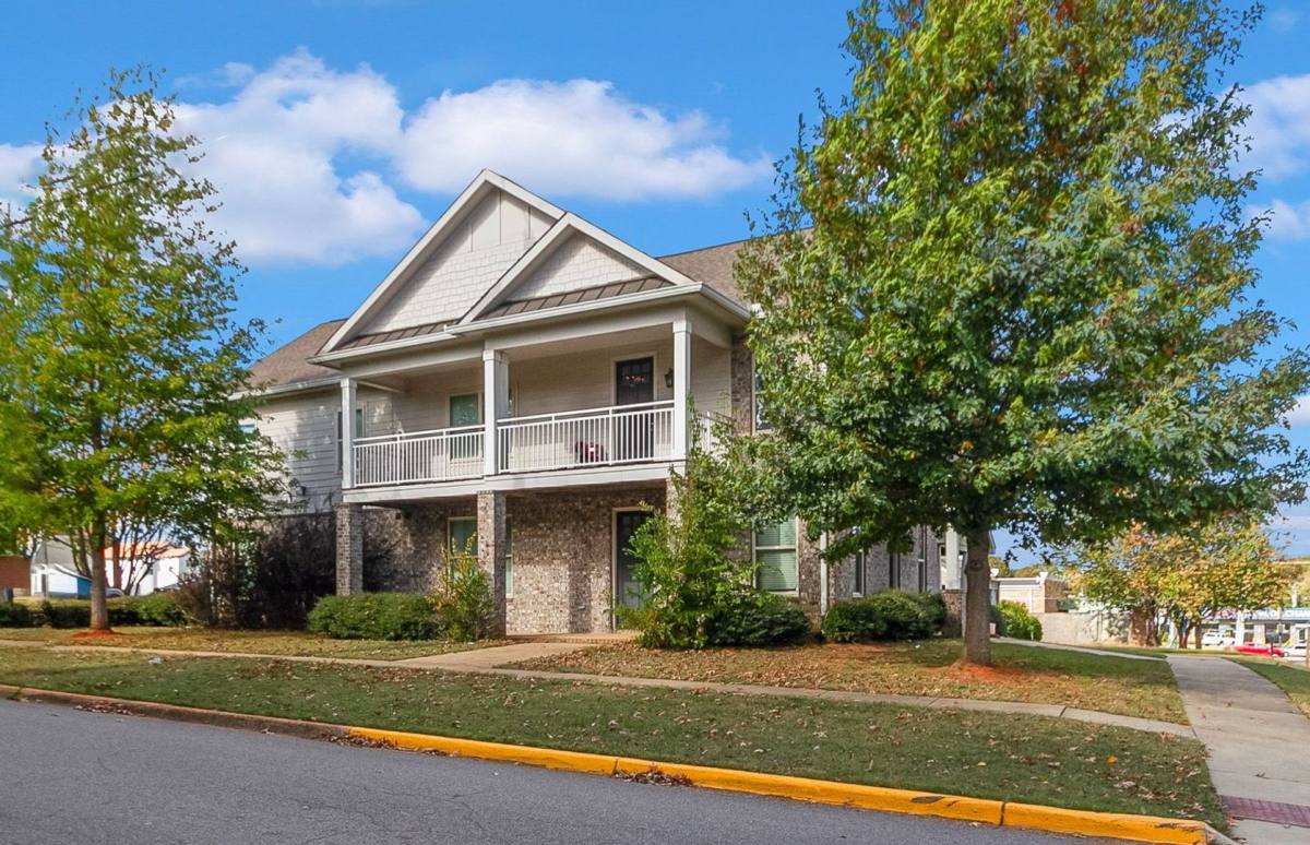 House for rent at 1524 1st Ave, Tuscaloosa, AL 35401