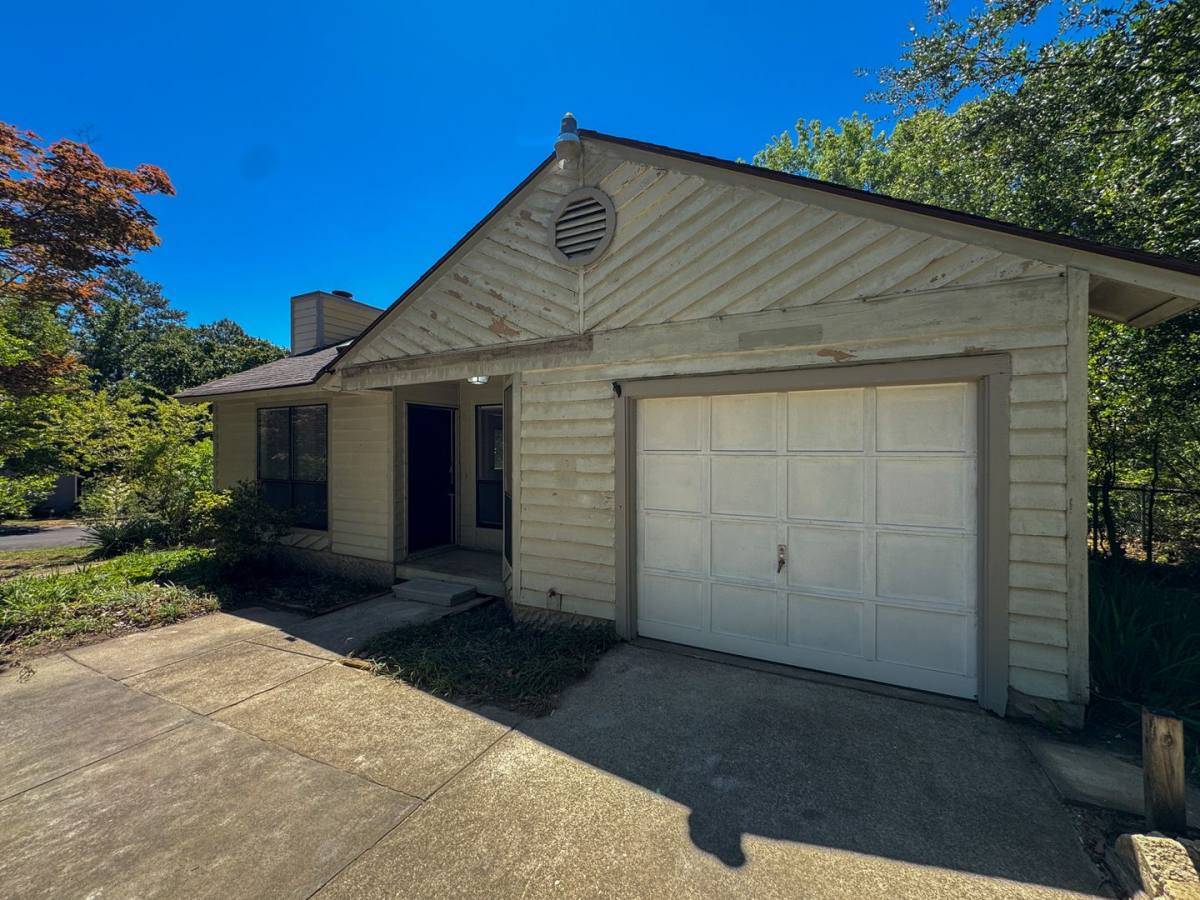 House for rent at 1715 Arrow Ridge Way, Fayetteville, NC 28304