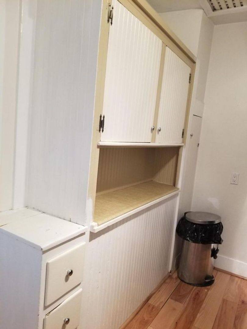 Apartment for rent at 528 N Encina St, Visalia, CA 93291