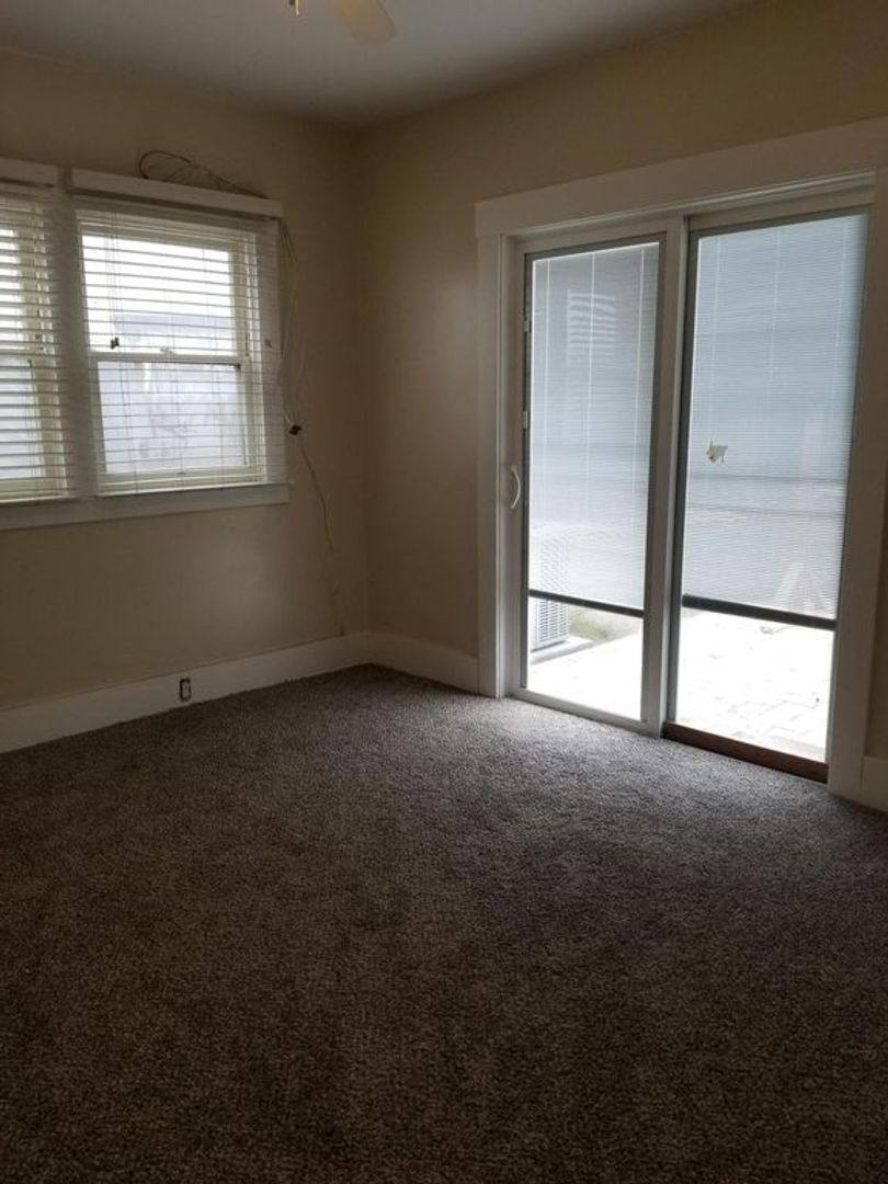 Apartment for rent at 528 N Encina St, Visalia, CA 93291