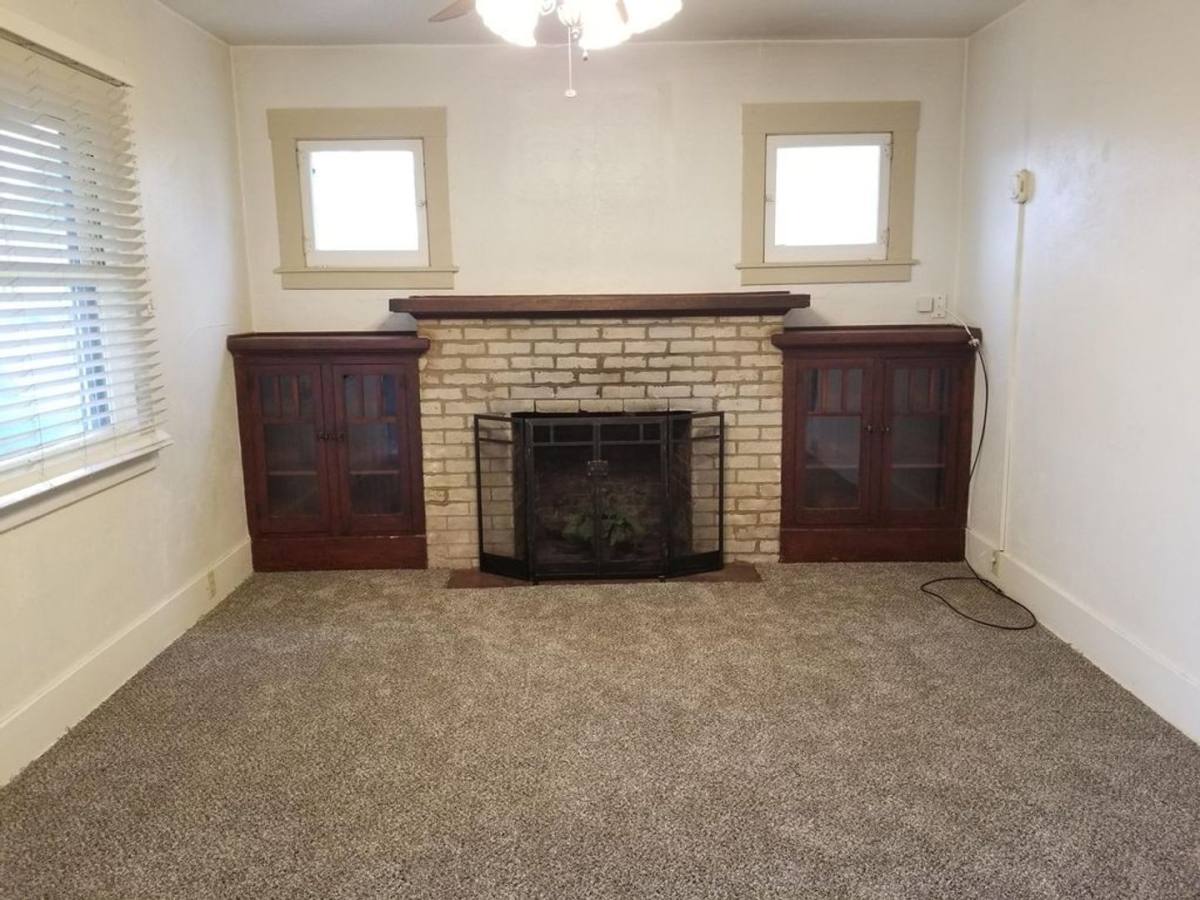 Apartment for rent at 528 N Encina St, Visalia, CA 93291
