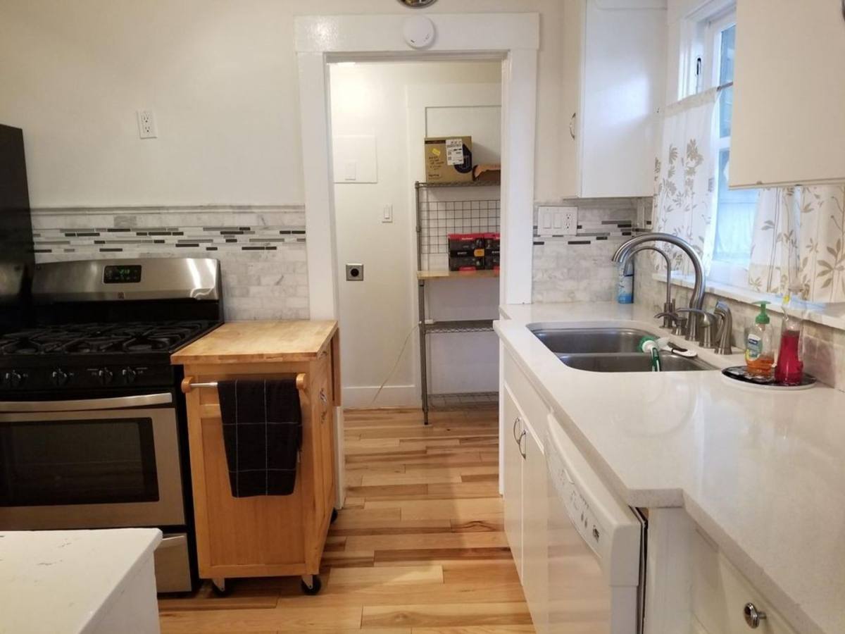 Apartment for rent at 528 N Encina St, Visalia, CA 93291