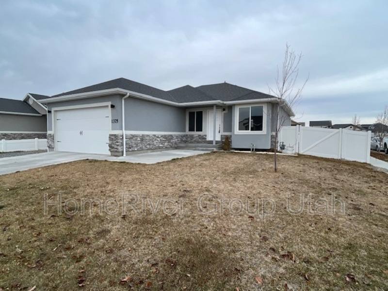House for rent at 1375 E Rachel Way, Eagle Mountain, UT 84005