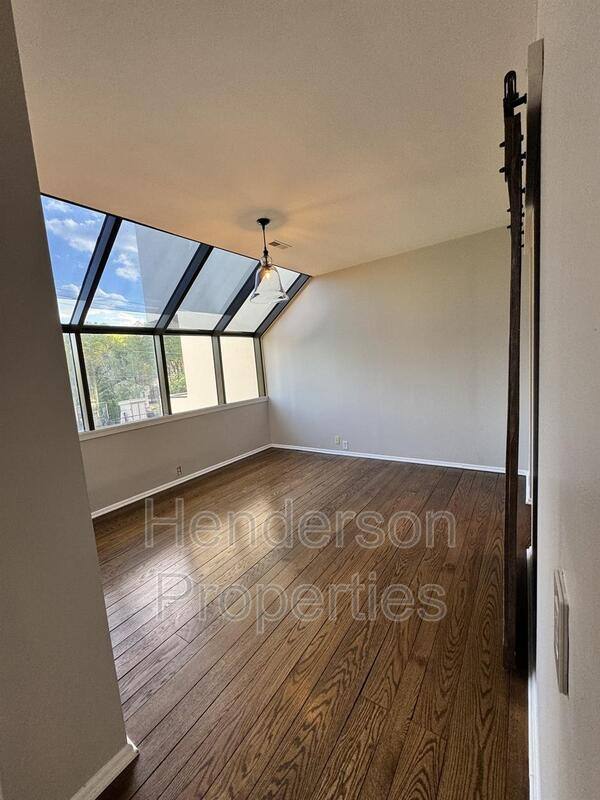 Condo for rent at 501 Fenton Place, Charlotte, NC 28207