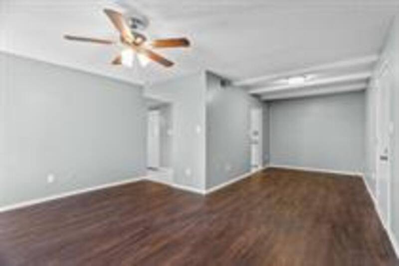 Apartment for rent at 5 NW O'Brien Rd #9, Lees Summit, MO 64063