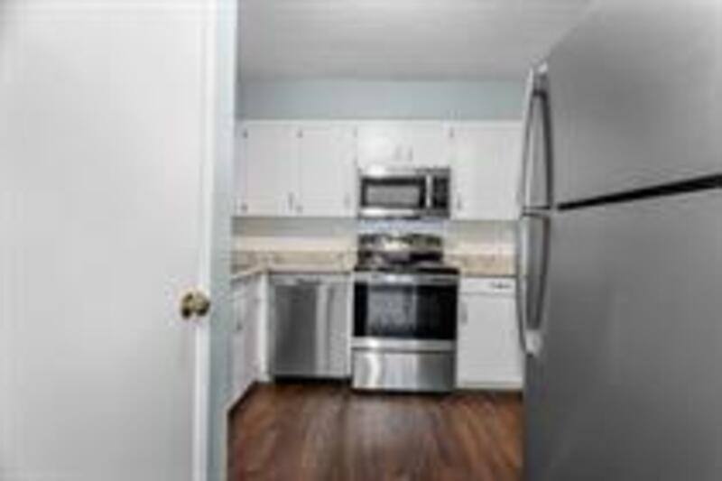 Apartment for rent at 5 NW O'Brien Rd #9, Lees Summit, MO 64063