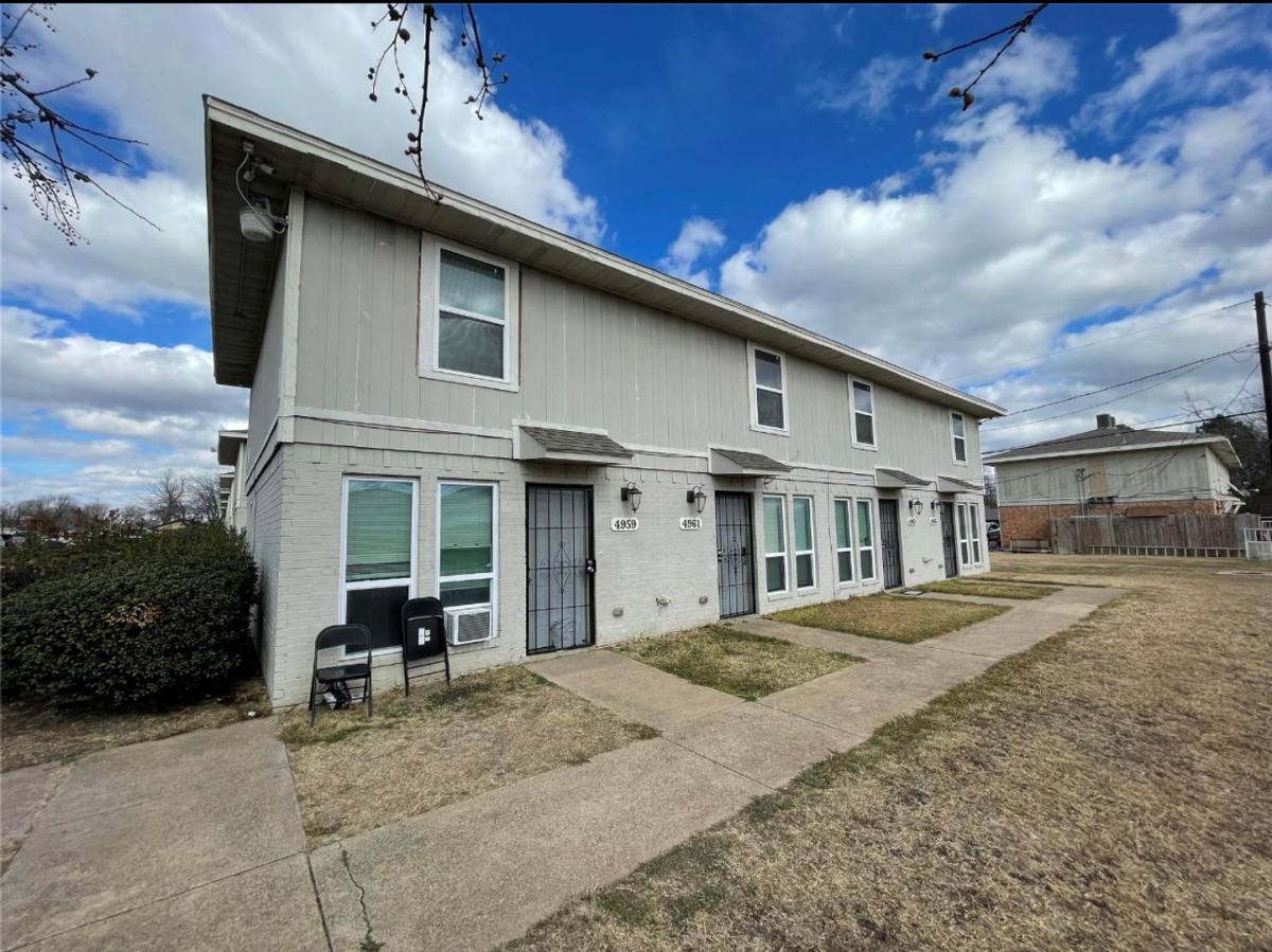 Apartment for rent at 4959-4965 Miller Ave, Fort Worth, TX 76119